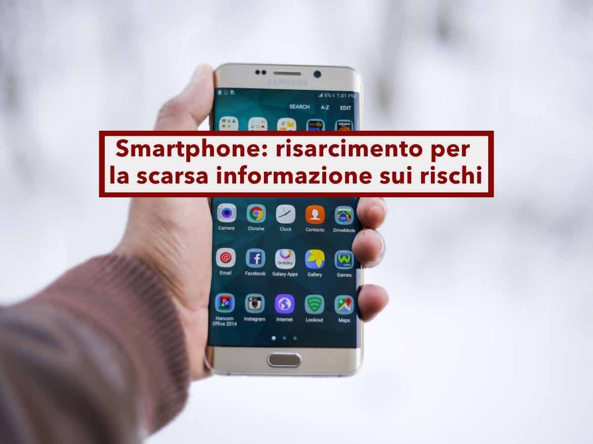 Smartphone, da oggi puoi chiedere il risarcimento se lo hai sempre usato all'orecchio e vicino ai figli: nuova ordinanza
