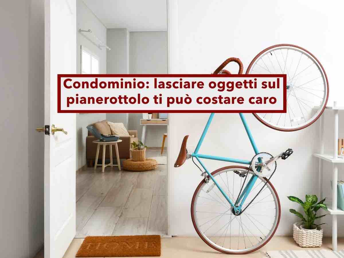 Condominio, rischi di pagare un risarcimento se lasci scarpe o portaombrelli sul pianerottolo: ecco cosa devi evitare