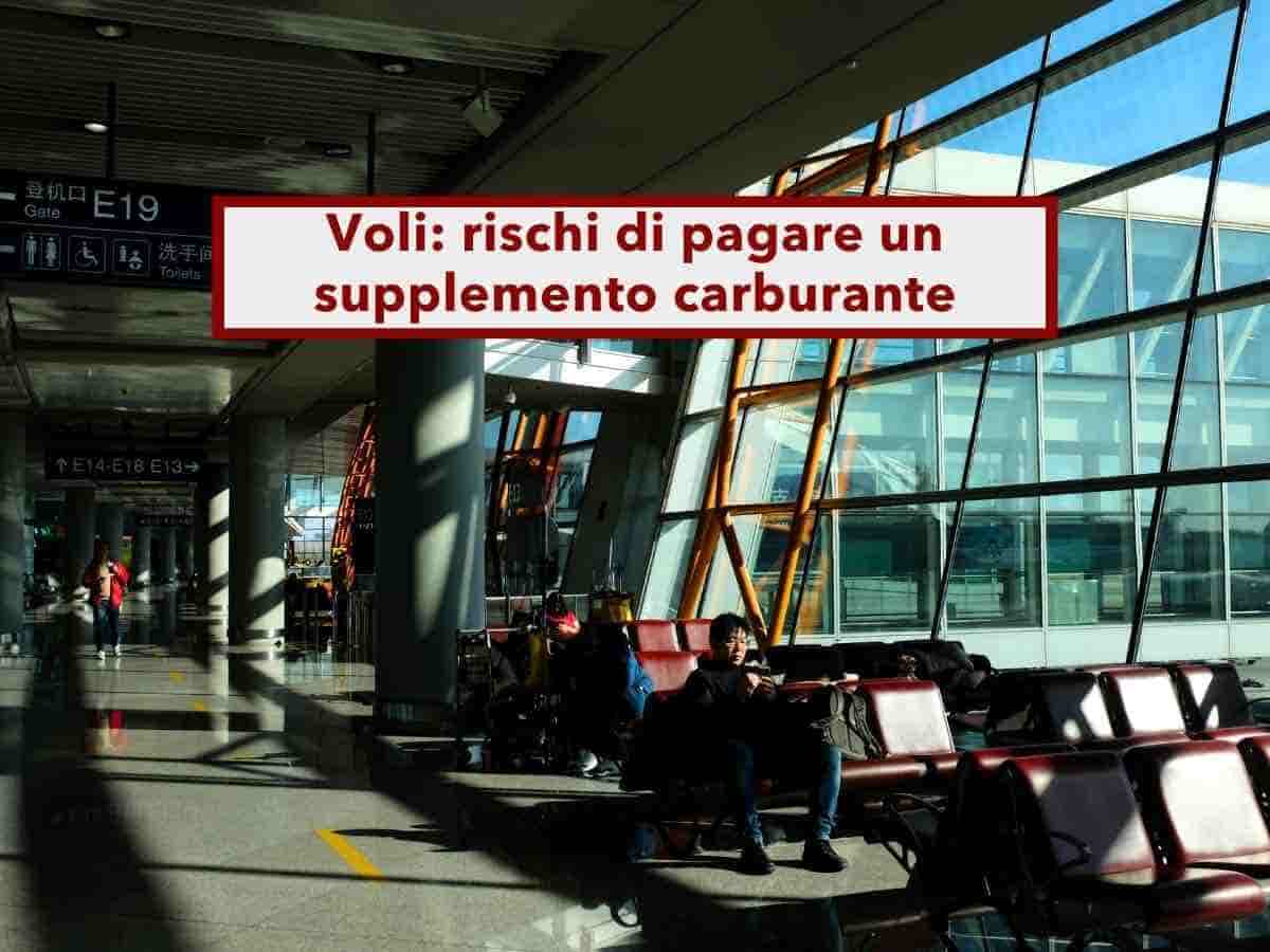 Voli, ora ti aumentano il prezzo del biglietto gi� pagato per il caro carburante: ecco quando e come difenderti