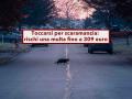 Toccarsi per scaramanzia, rischi una multa fino a 309 euro se lo fai in pubblico: ecco come difenderti