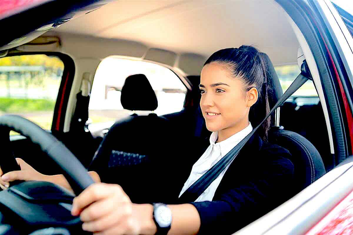 Nuova legge neopatentati 2024, i giovani potranno guidare auto pi potenti: novit nella riforma del Codice della Strada