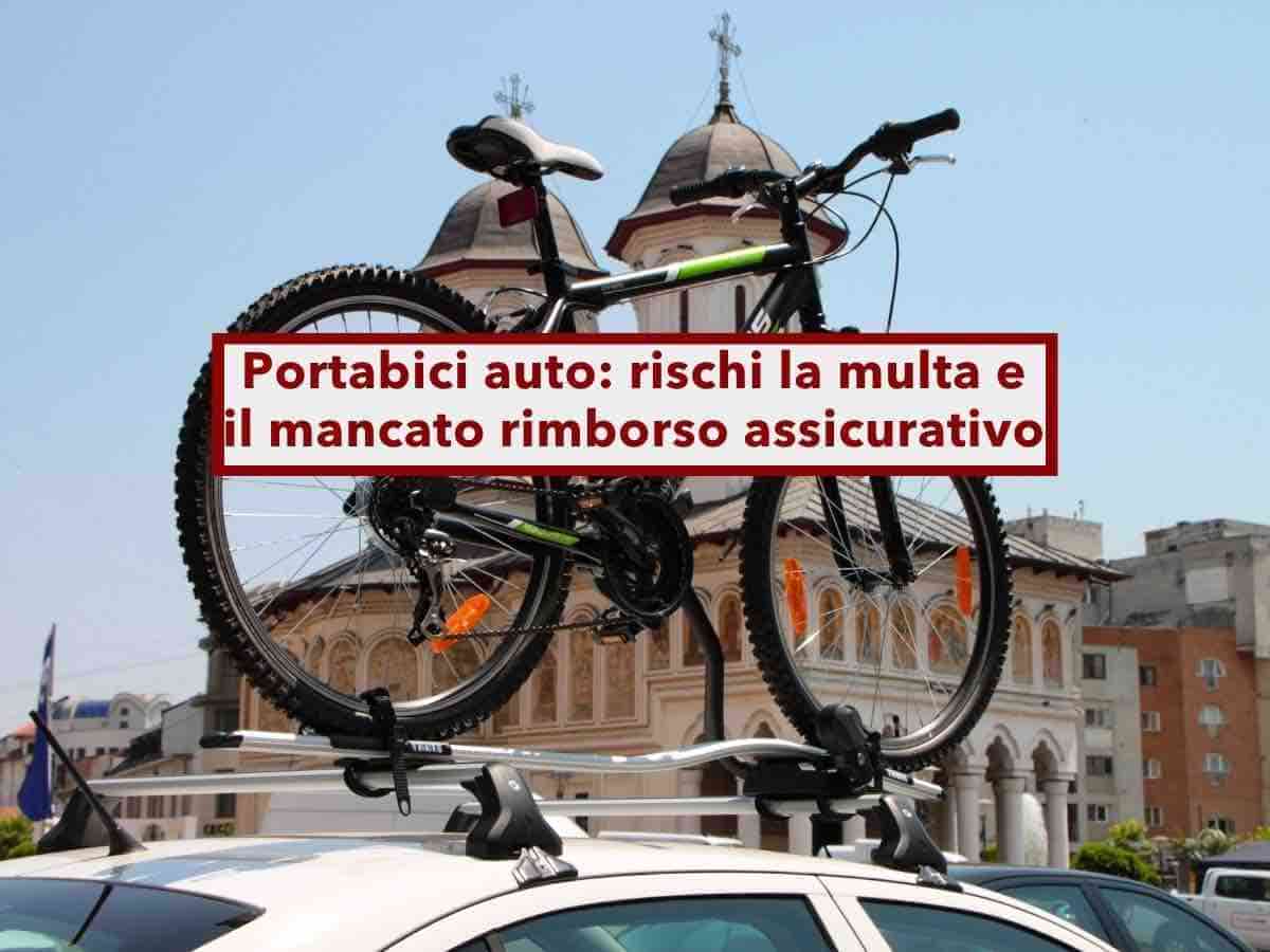 Portabici auto, rischi la multa e problemi con l'assicurazione se copri targa e fanali: ecco gli errori da evitare
