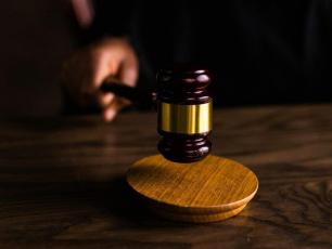 Revocatoria esclusa se il trasferimento immobiliare d� esecuzione a un preliminare con data certa: l�atto definitivo � un �atto dovuto�
